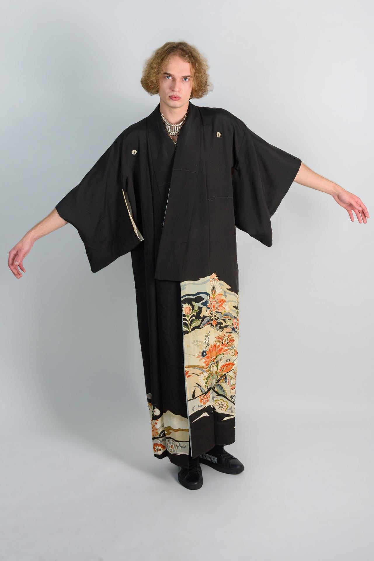 Floral Storm Montsuki Kimono: Japanese Mens Boho Robe