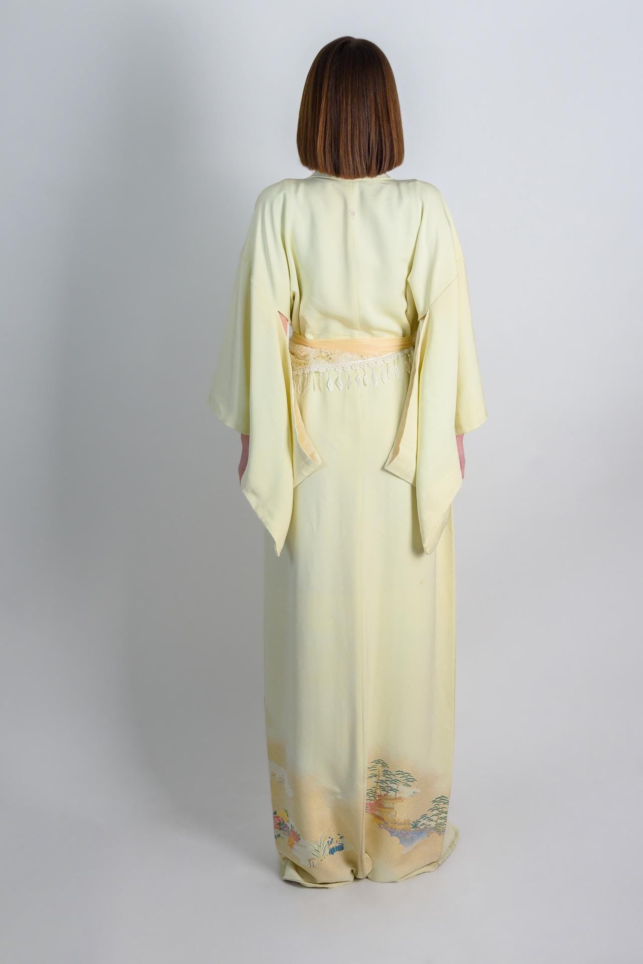 Handmade Silk Kimono Robe: Japanese Festival Carriage Design