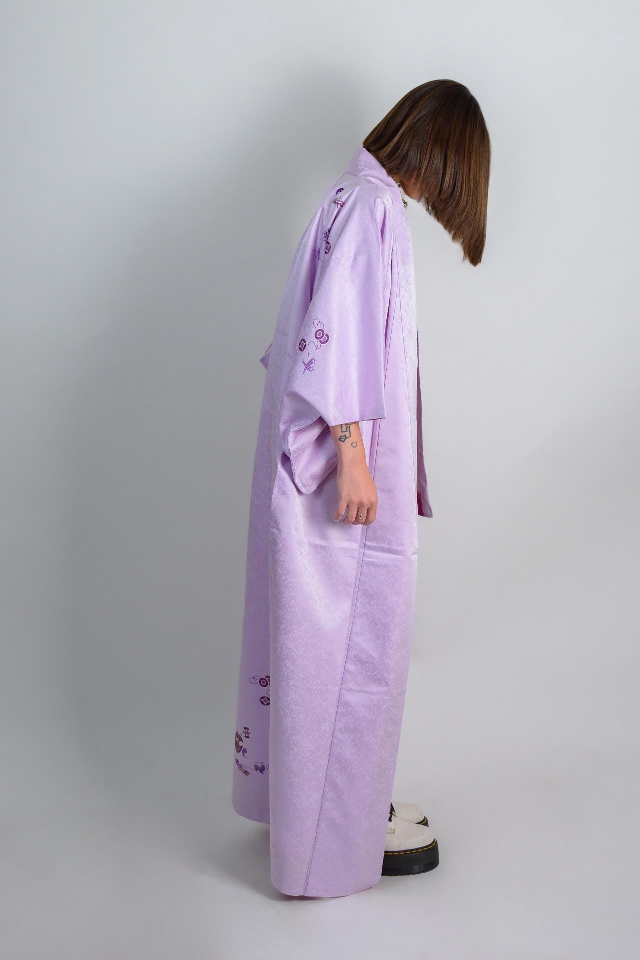 Handmade Silk Kimono Robe: Lavender Dream Cloud Design, Japanese Fashion