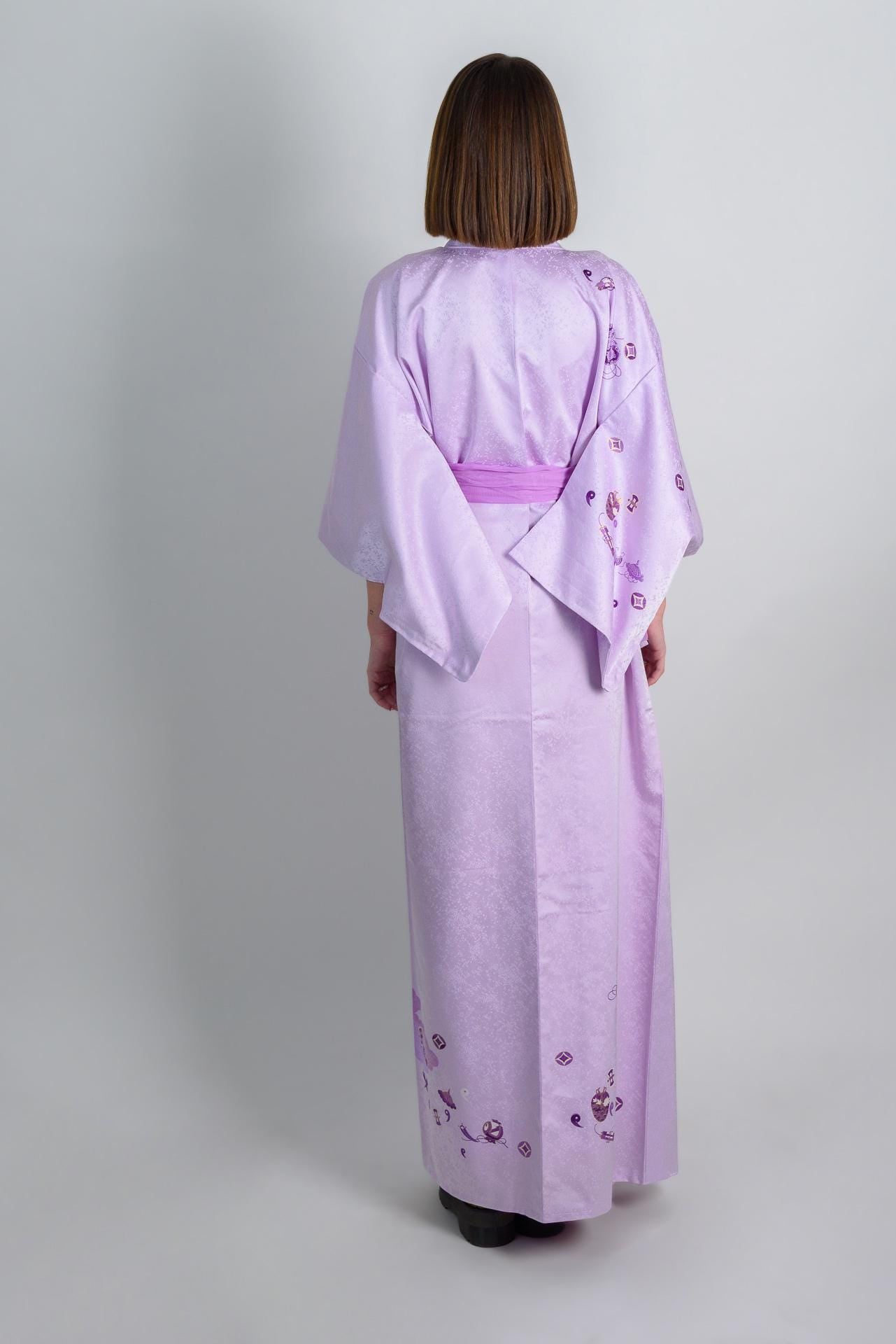 Handmade Silk Kimono Robe: Lavender Dream Cloud Design, Japanese Fashion