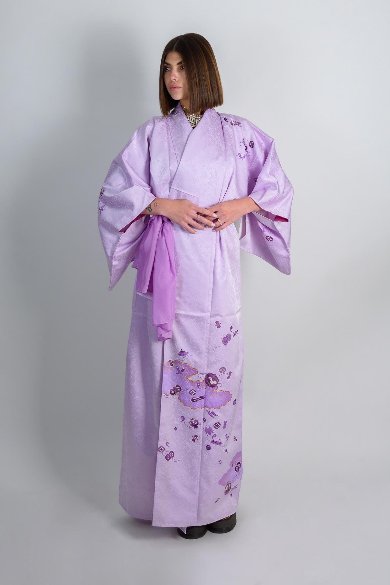 Handmade Silk Kimono Robe: Lavender Dream Cloud Design, Japanese Fashion