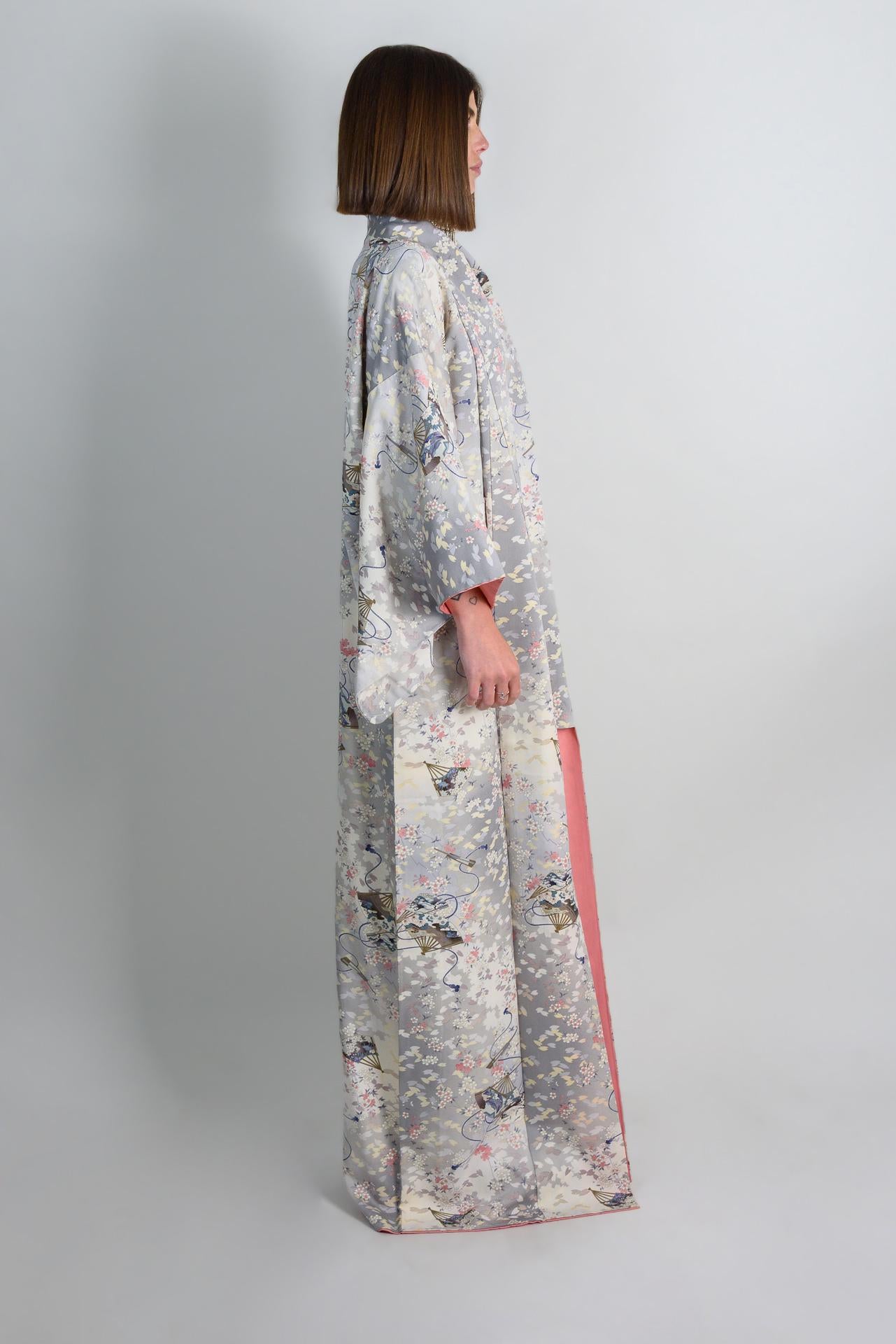 Handmade Silk Kimono | Floral Carriage Motif, Silver Gray Japanese Robe
