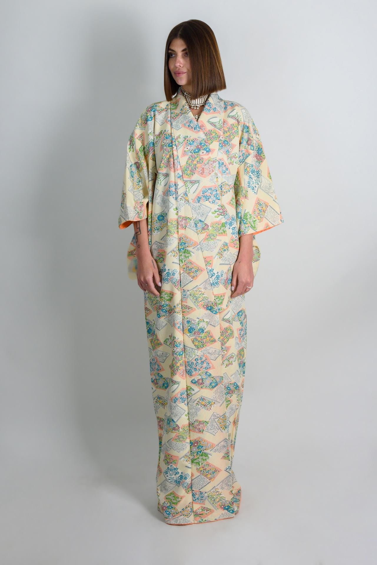 Handmade Silk Kimono Robe: Japanese Floral Paper Petal Design
