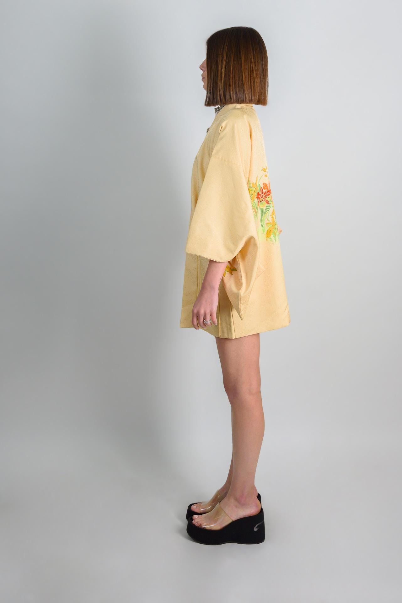 Vintage Silk Haori: Japanese Kimono Robe, Hand-Painted Lilies