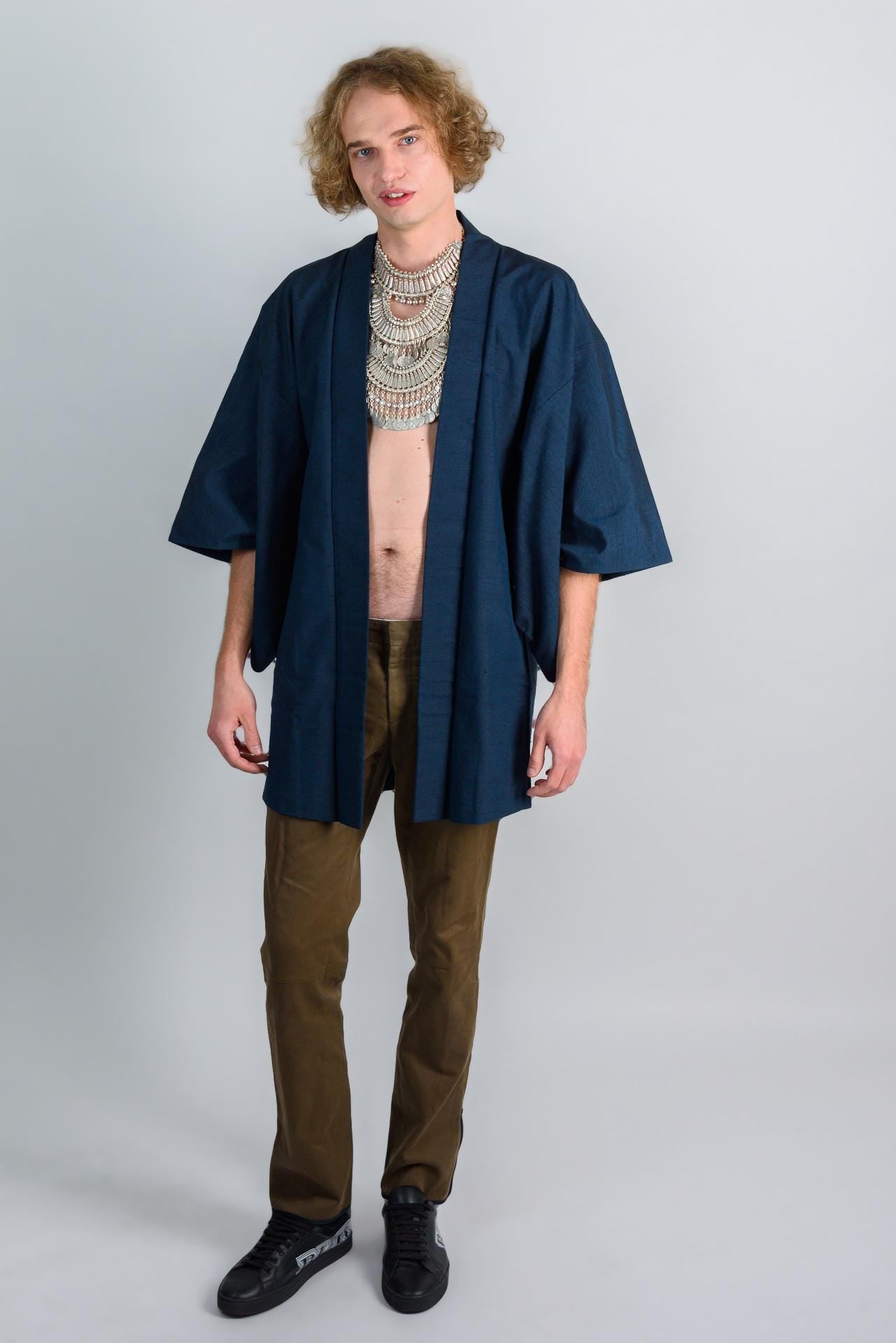 Ocean Ember Kimono (着物 – kimono) – Japanese Men’s Haori in Navy Slub Weave