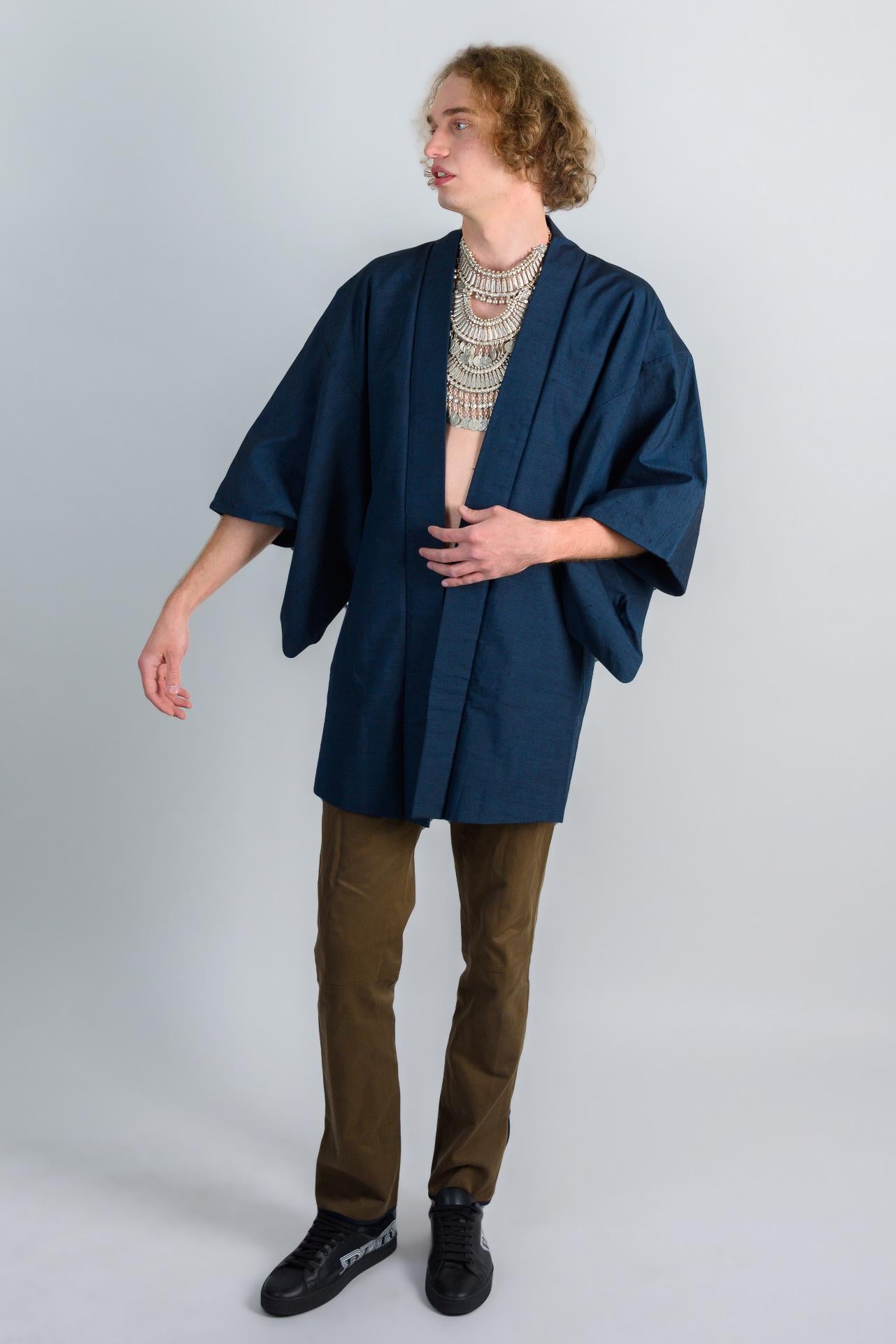 Ocean Ember Kimono (着物 – kimono) – Japanese Men’s Haori in Navy Slub Weave