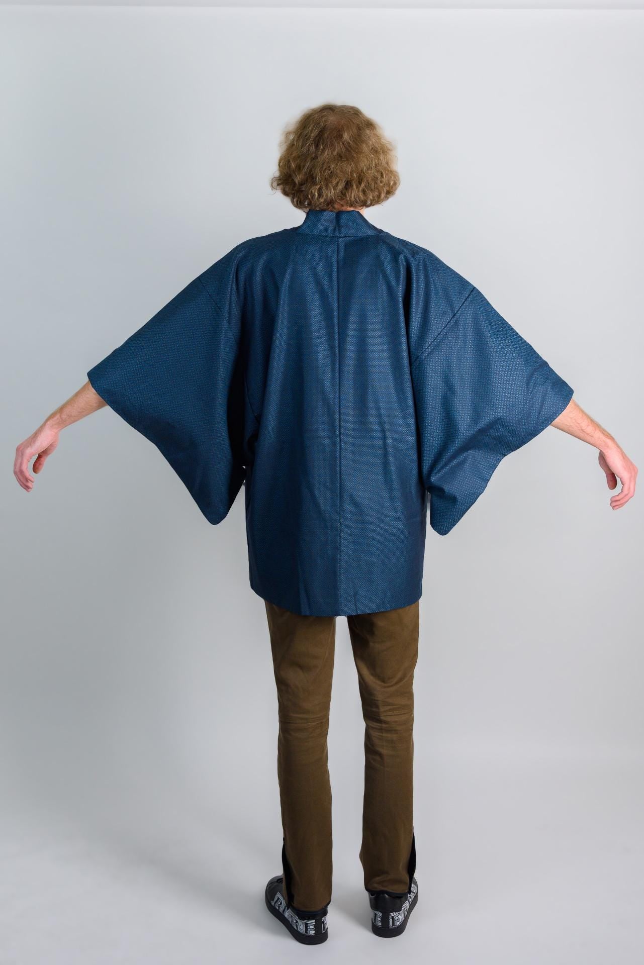 Twilight Weave Kimono (着物 – kimono) – Japanese Men’s Haori in Indigo Mini-Pattern