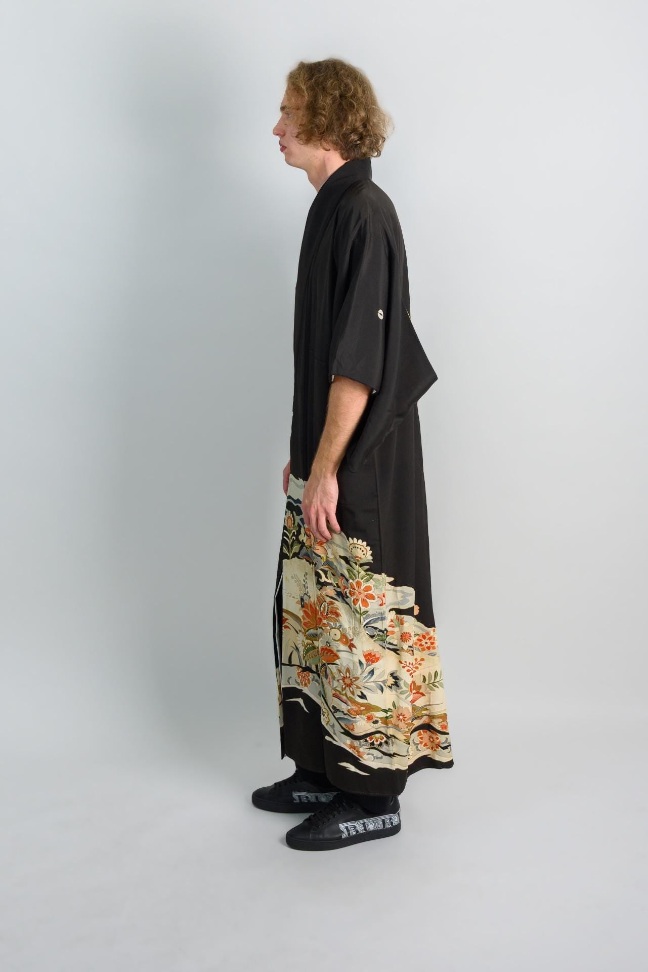 Floral Storm Montsuki Kimono: Japanese Mens Boho Robe