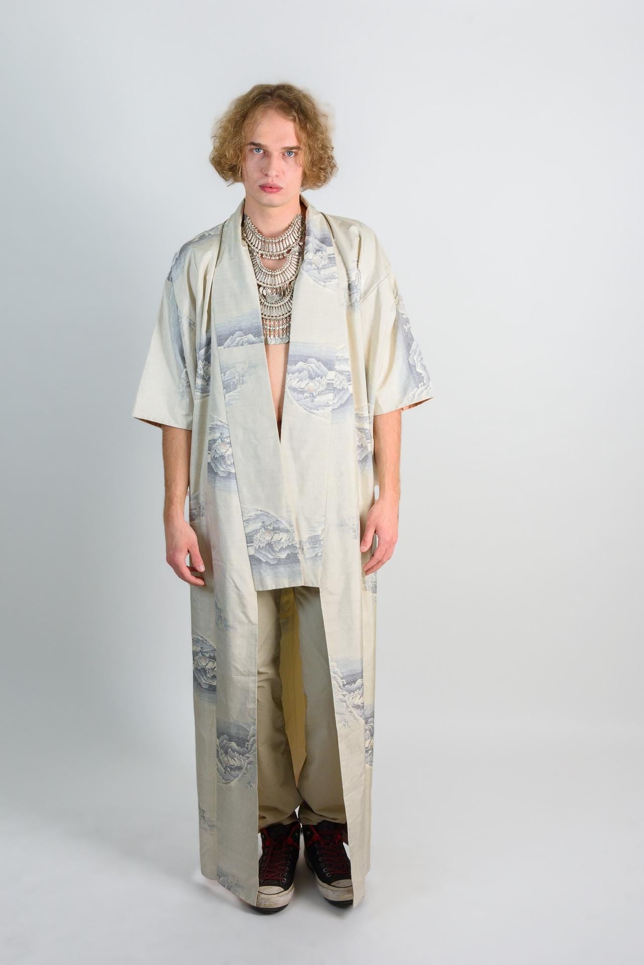 Handmade Japanese Kimono Robe: Ivory Mountain Print, Boho Festival Fashion