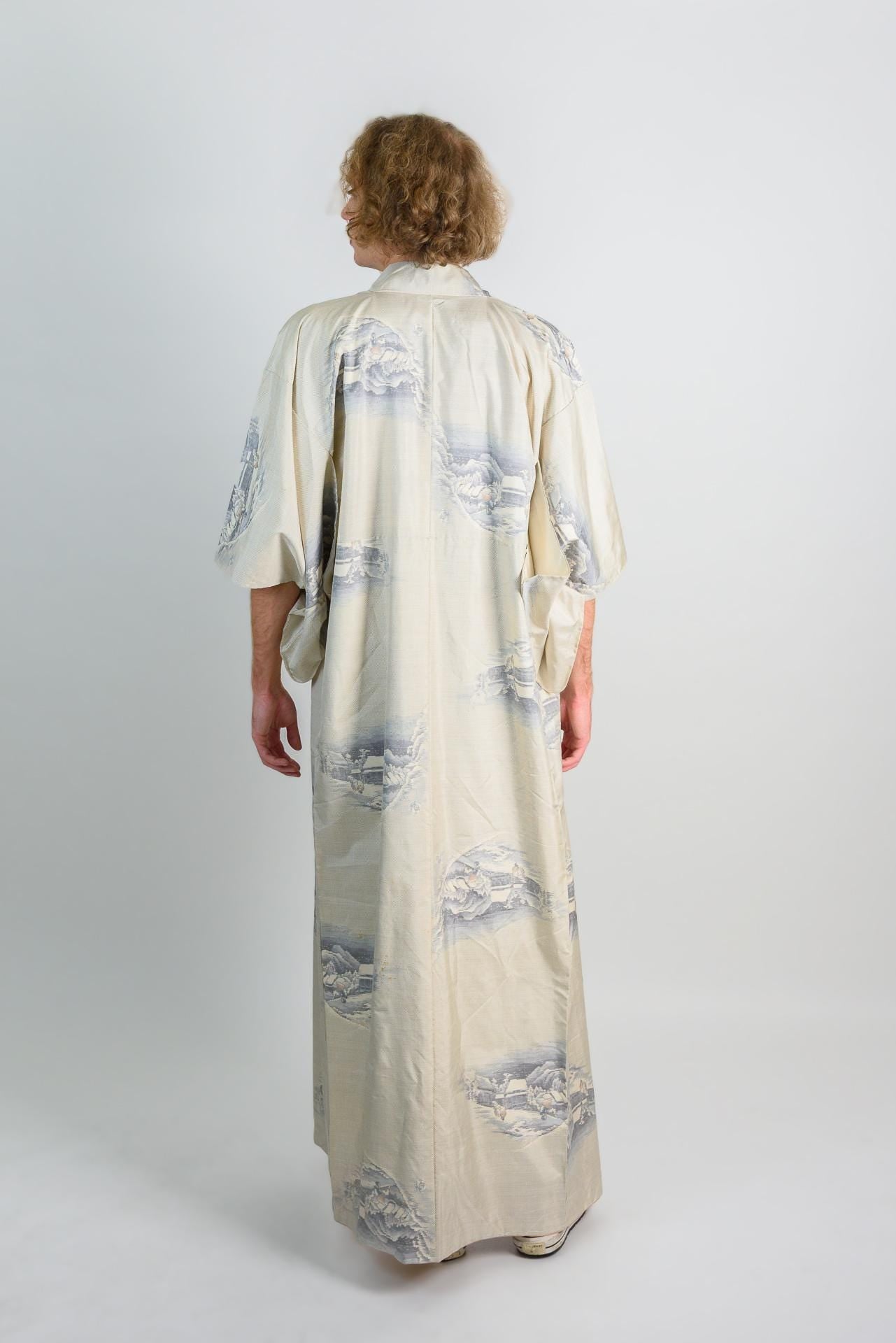 Handmade Japanese Kimono Robe: Ivory Mountain Print, Boho Festival Fashion