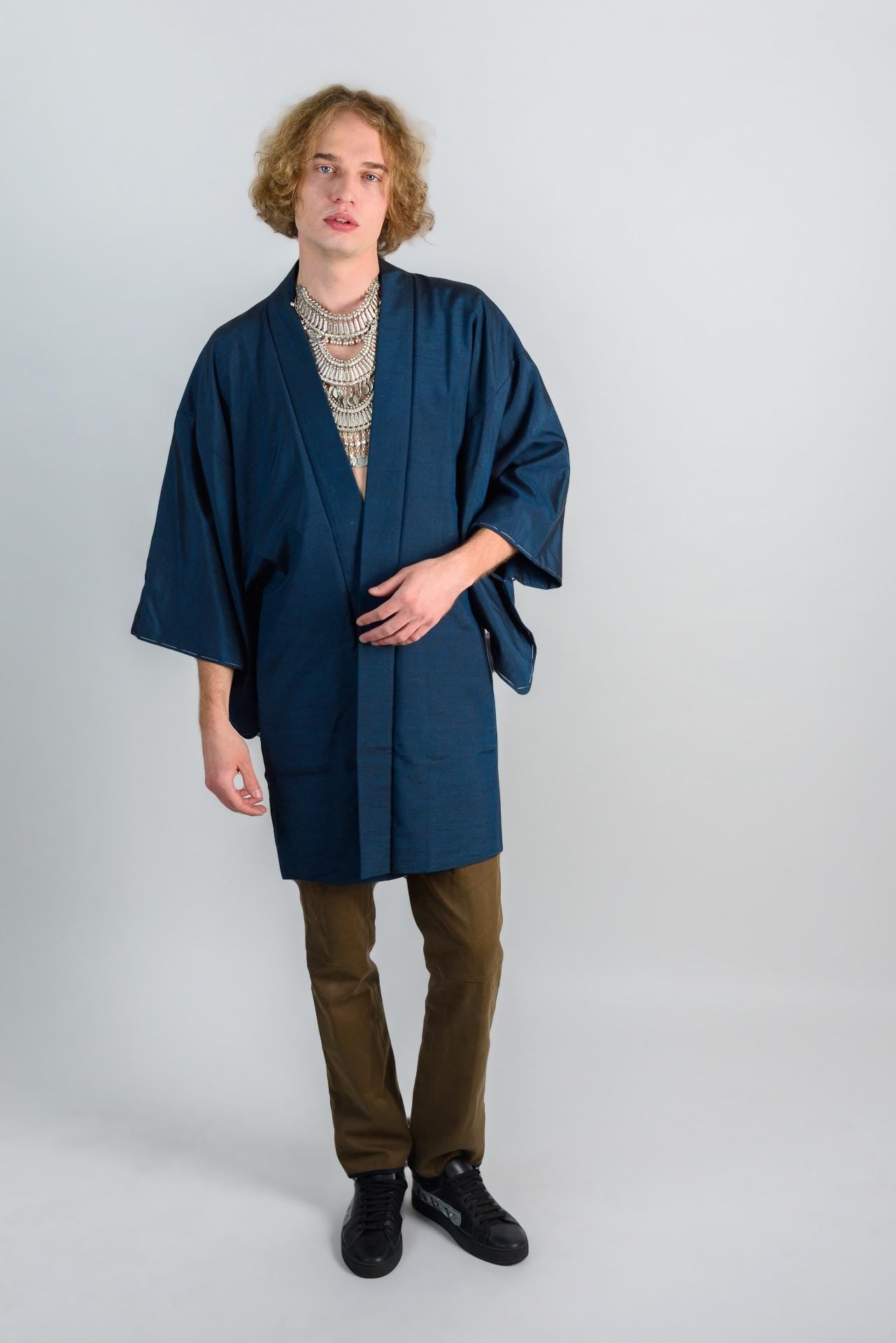 Ocean Depth Haori (羽織 – haori) – Japanese Men’s Short Kimono Jacket