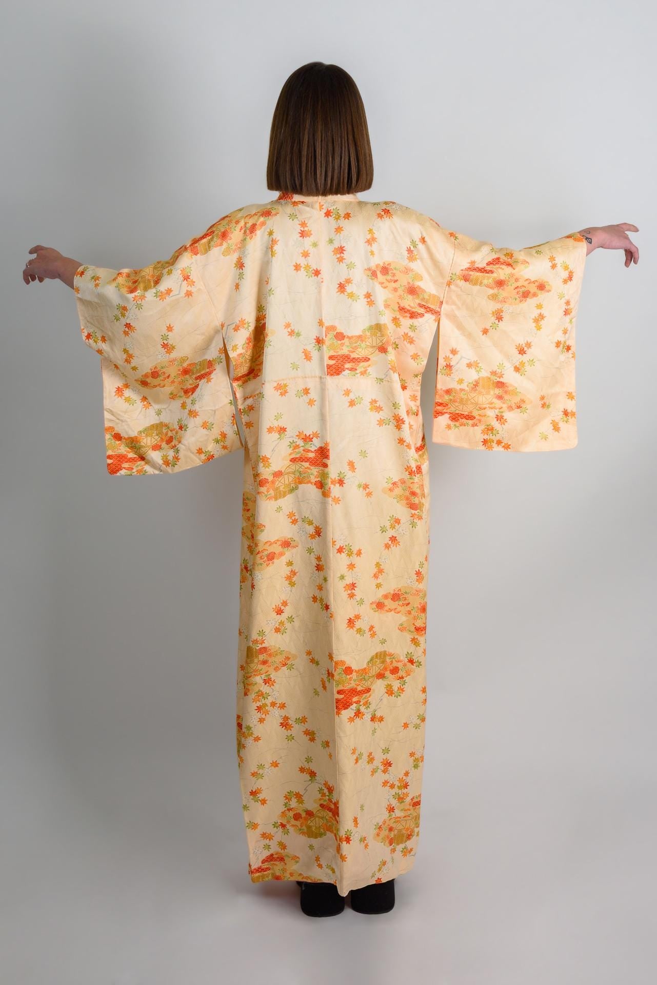 Handmade Silk Kimono: Japanese Chrysanthemum & Carriage Print