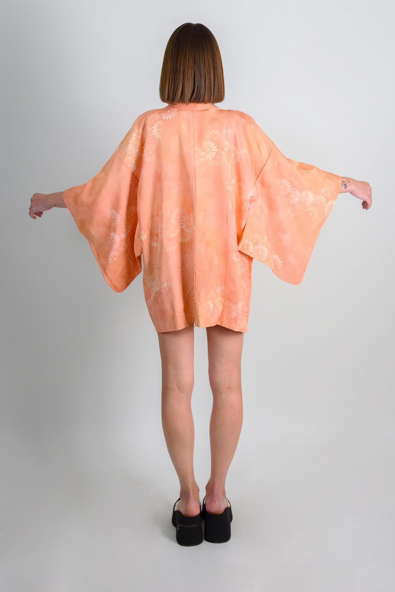 Peach Silk Haori Kimono: Japanese Floral Jacket