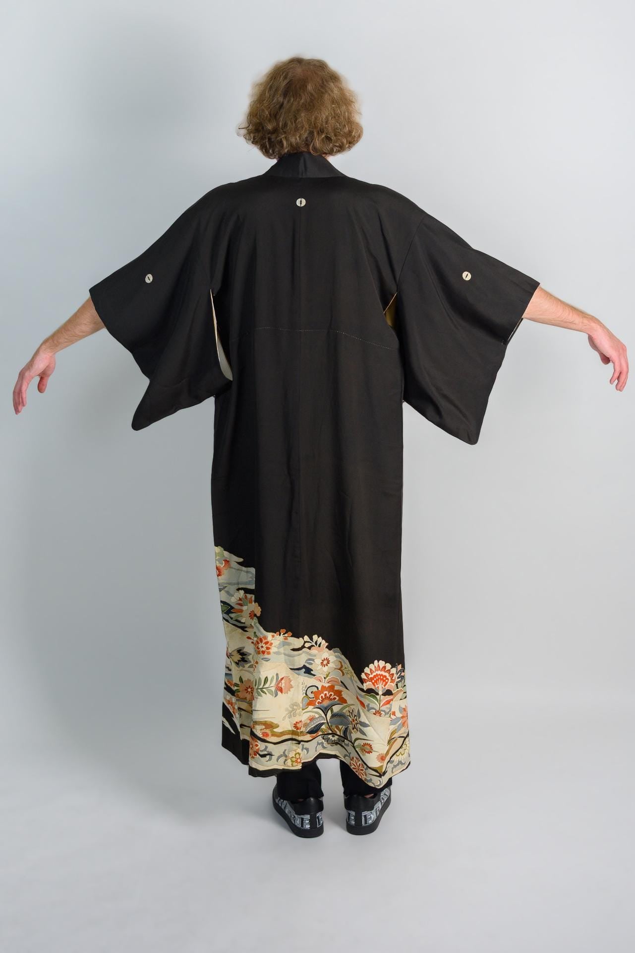 Floral Storm Montsuki Kimono: Japanese Mens Boho Robe