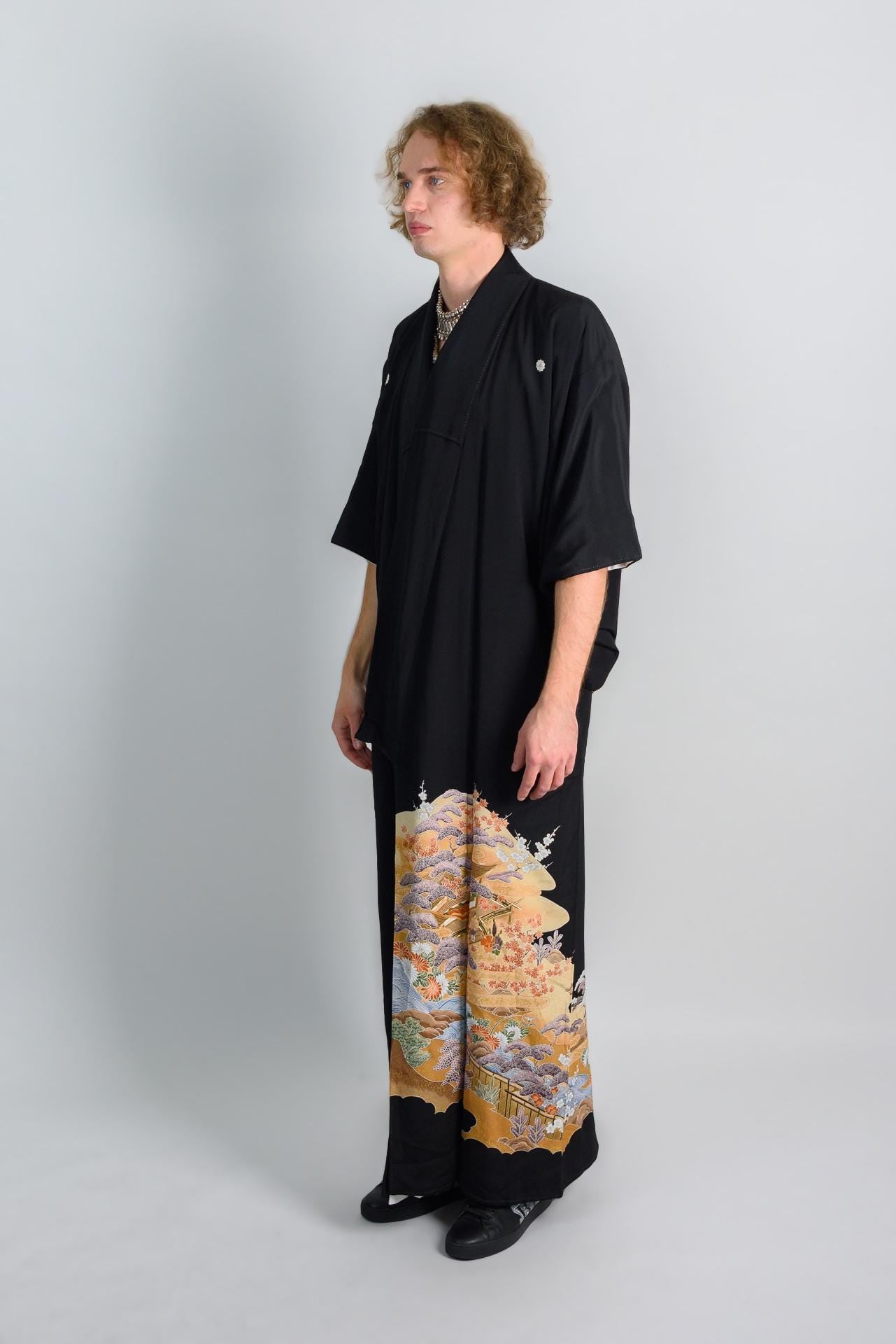 Handmade Japanese Kimono Robe: Painted Temple Landscape
