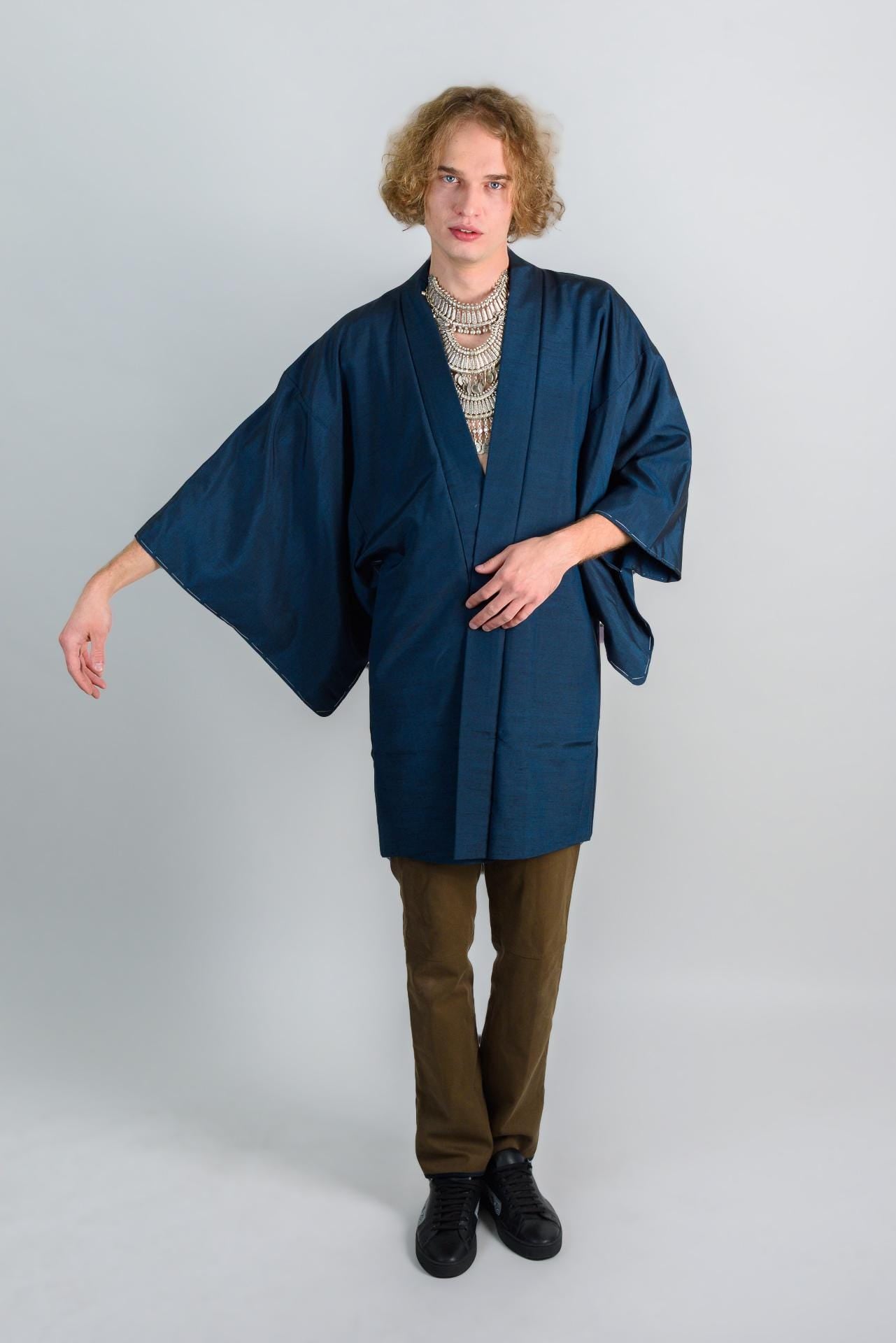 Ocean Depth Haori (羽織 – haori) – Japanese Men’s Short Kimono Jacket