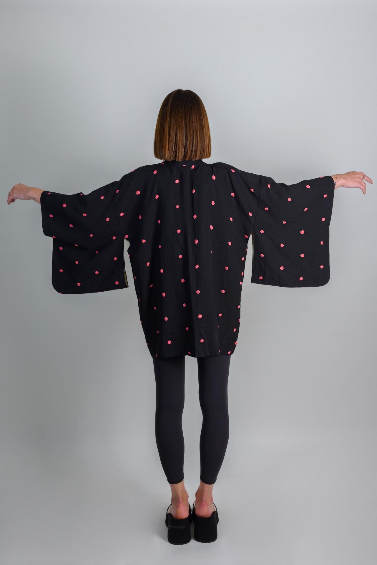 STRAWBERRY NIGHT ORACLE|silk kimono|haori jacket|boho robe|festival outfit|witchy clothing|dark academia|japanese fashion