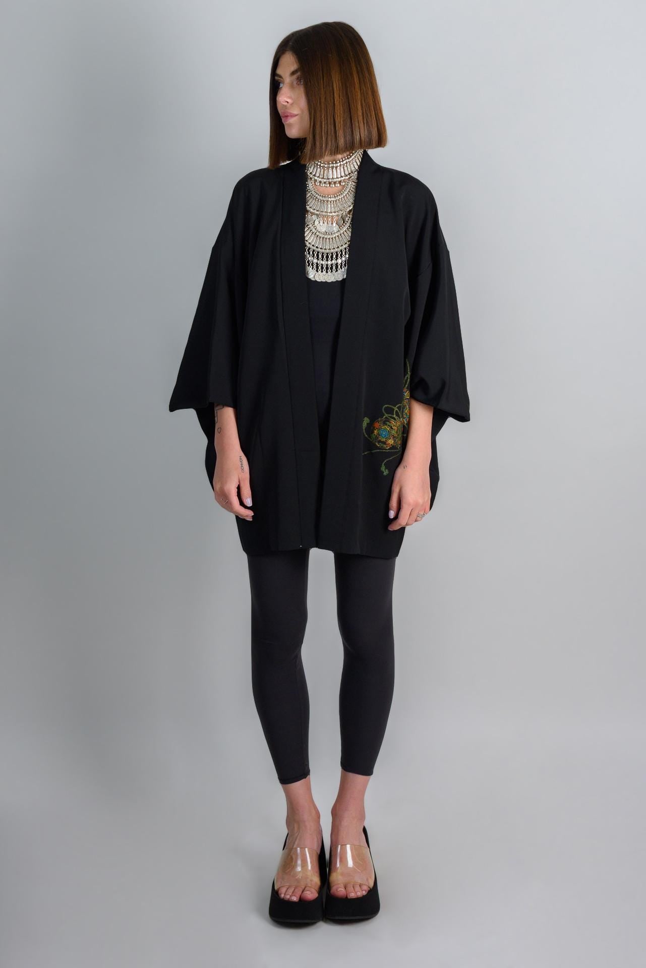 ROYAL THREAD DANCER|silk kimono|black haori|boho robe|japanese jacket|festival fashion|vintage japan|spiritual clothing