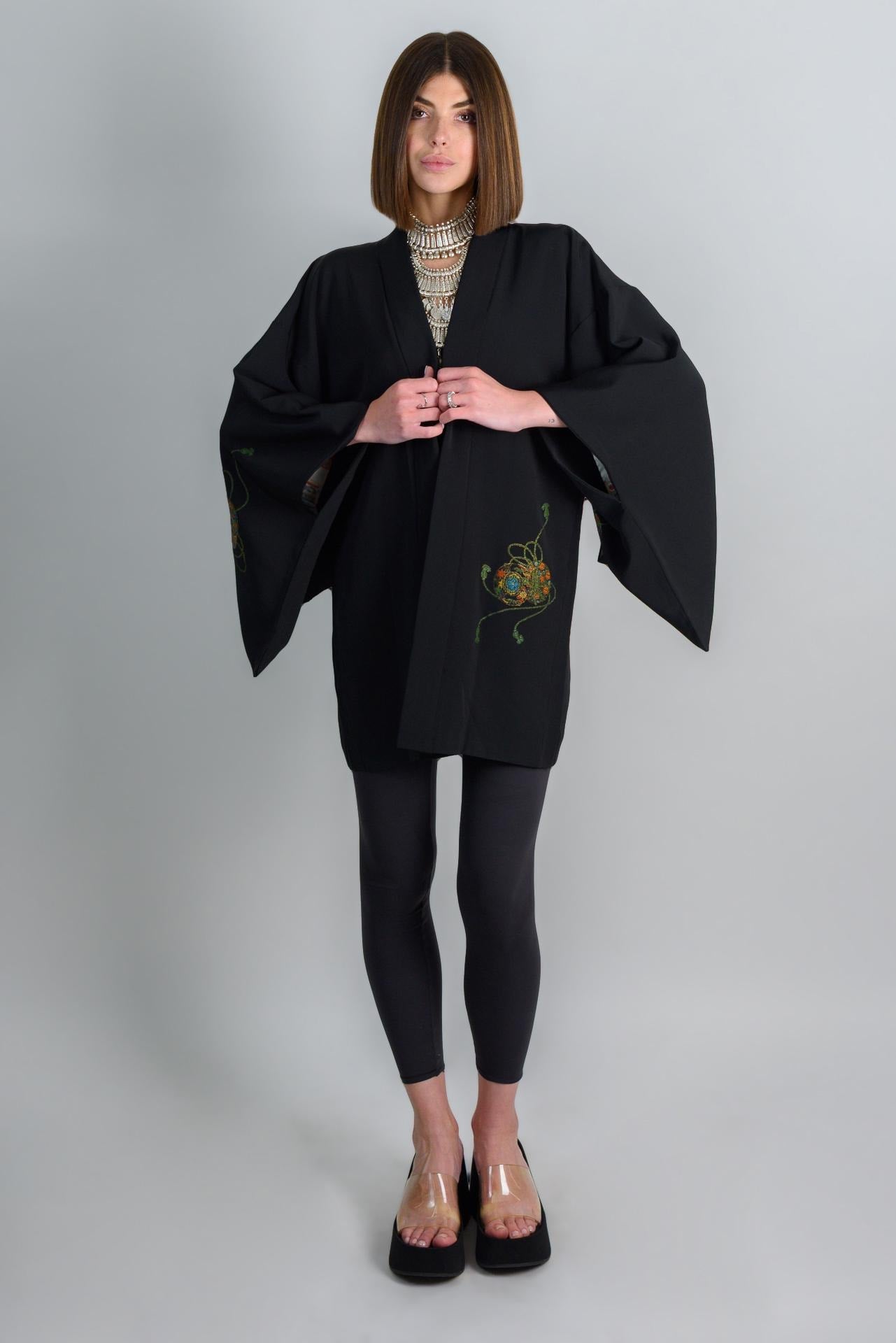 ROYAL THREAD DANCER|silk kimono|black haori|boho robe|japanese jacket|festival fashion|vintage japan|spiritual clothing