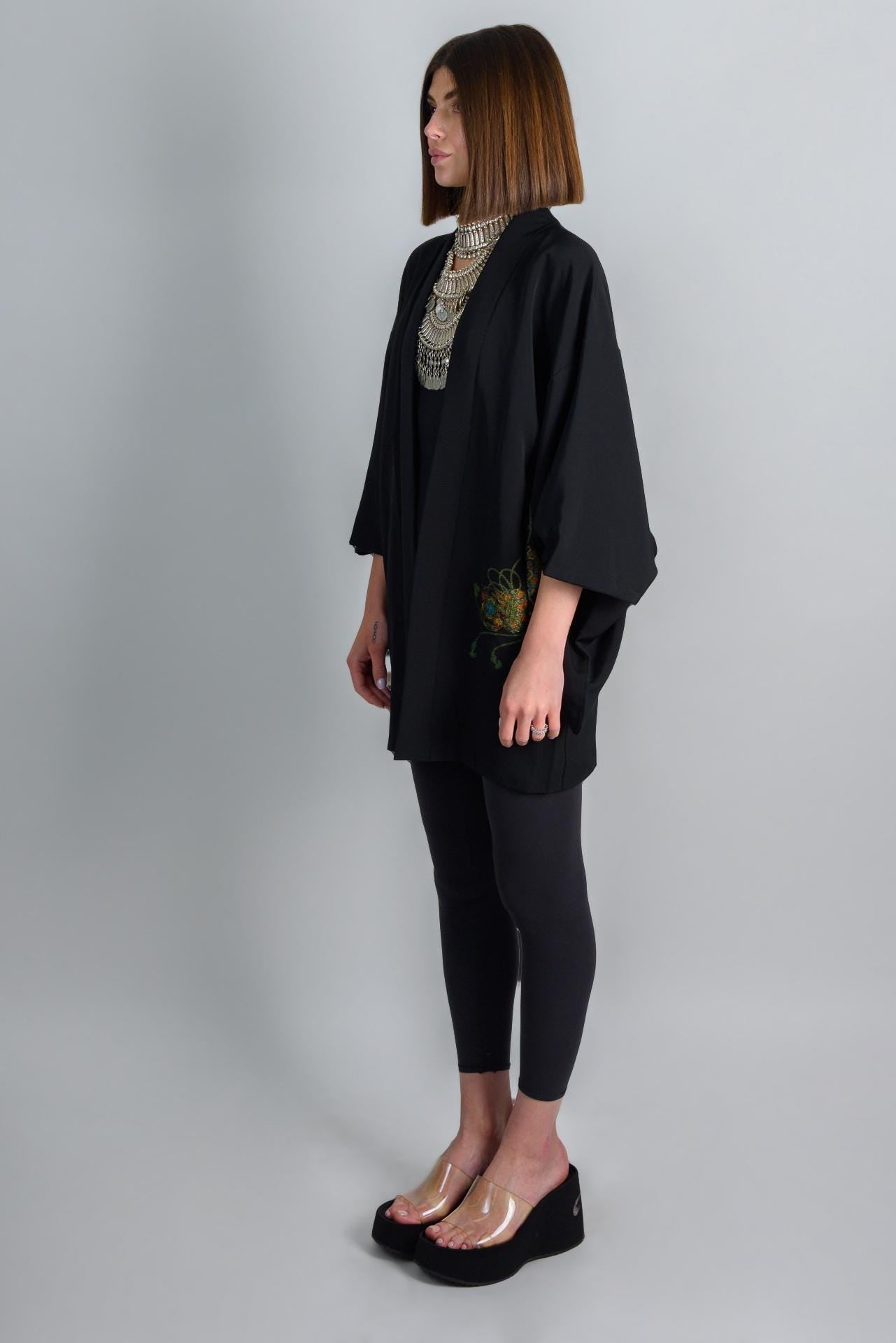 ROYAL THREAD DANCER|silk kimono|black haori|boho robe|japanese jacket|festival fashion|vintage japan|spiritual clothing