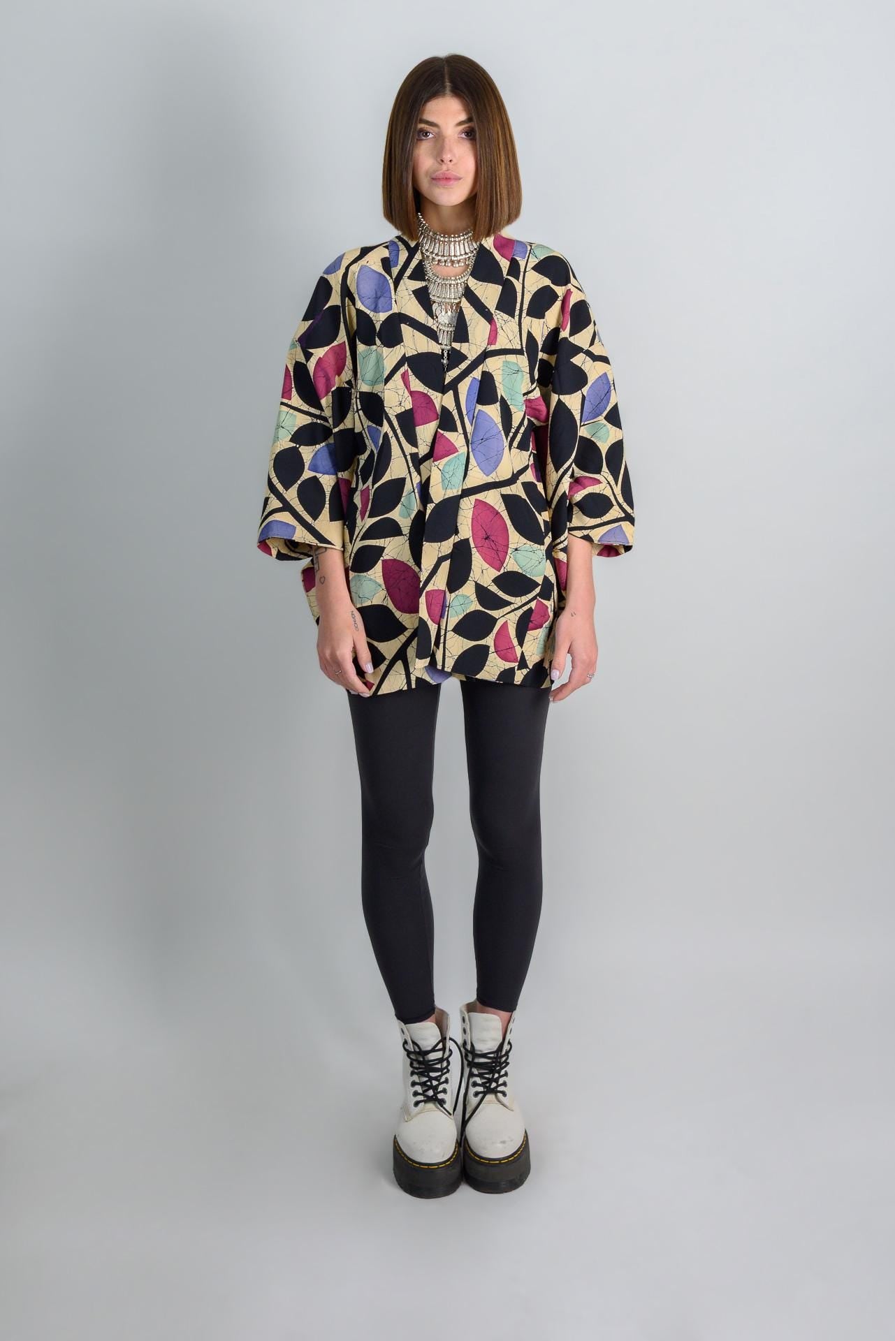 Vintage Silk Haori: Japanese Kimono Jacket, Abstract Leaf Print