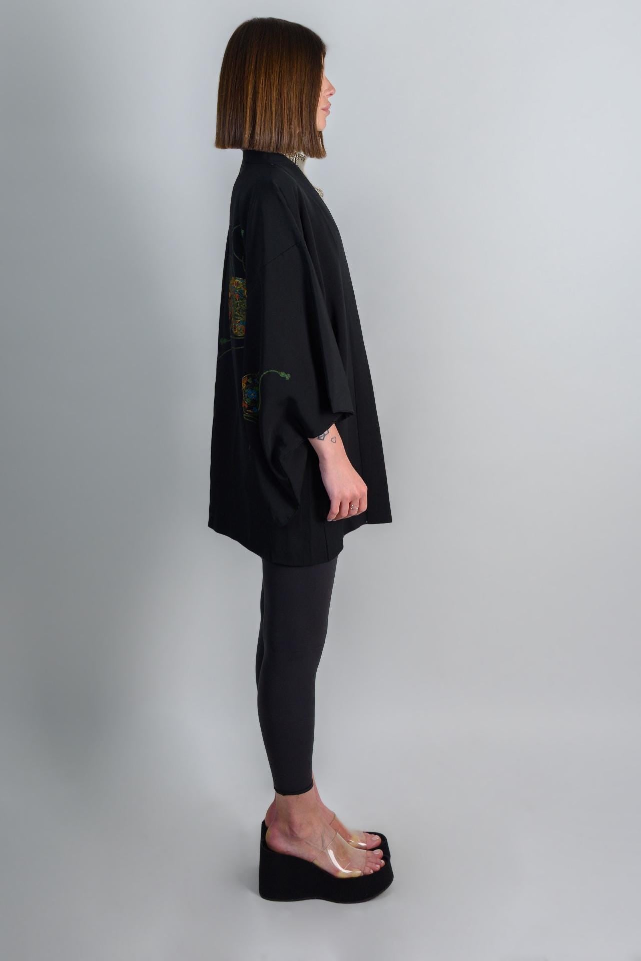 ROYAL THREAD DANCER|silk kimono|black haori|boho robe|japanese jacket|festival fashion|vintage japan|spiritual clothing